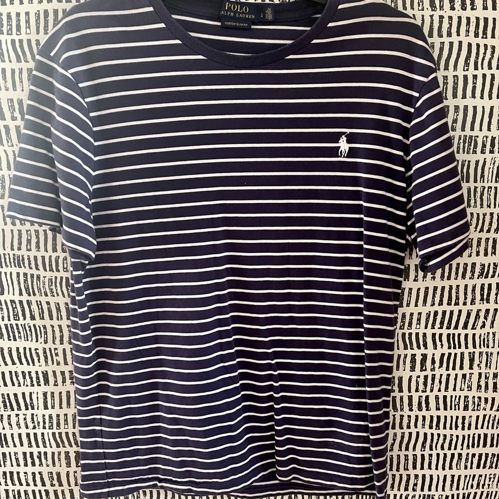 Polo Slim fit T Shirt. (Large)